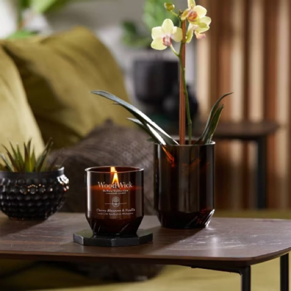 WOODWICK NWT cherry blossom and vanilla renew candle -6oz - Picture 5 of 9